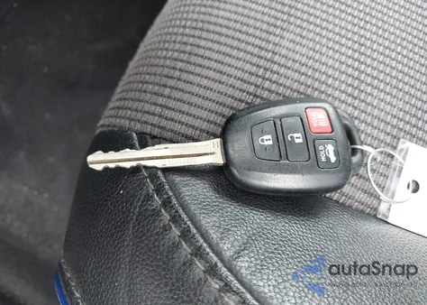 2017 Toyota Corolla L/Le/Xle/Se/Xse z USA, uszkodzony, nr VIN 2T1BURHE5HCG21911